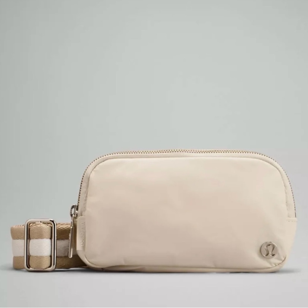 NWT White Opal/Raw Linen/White Everywhere Crossbody Bag - Lululemon